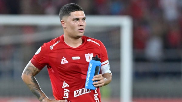 Carlos A. Vélez habló de cuentas pendientes de América con Quintero Carlos A. Vélez habló de cuentas pendientes de América con Quintero