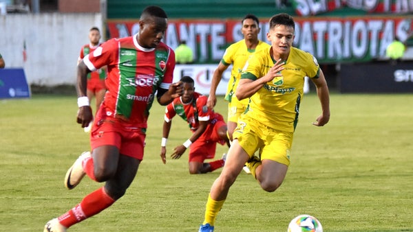 Patriotas y Atlético Huila empataron en Tunja