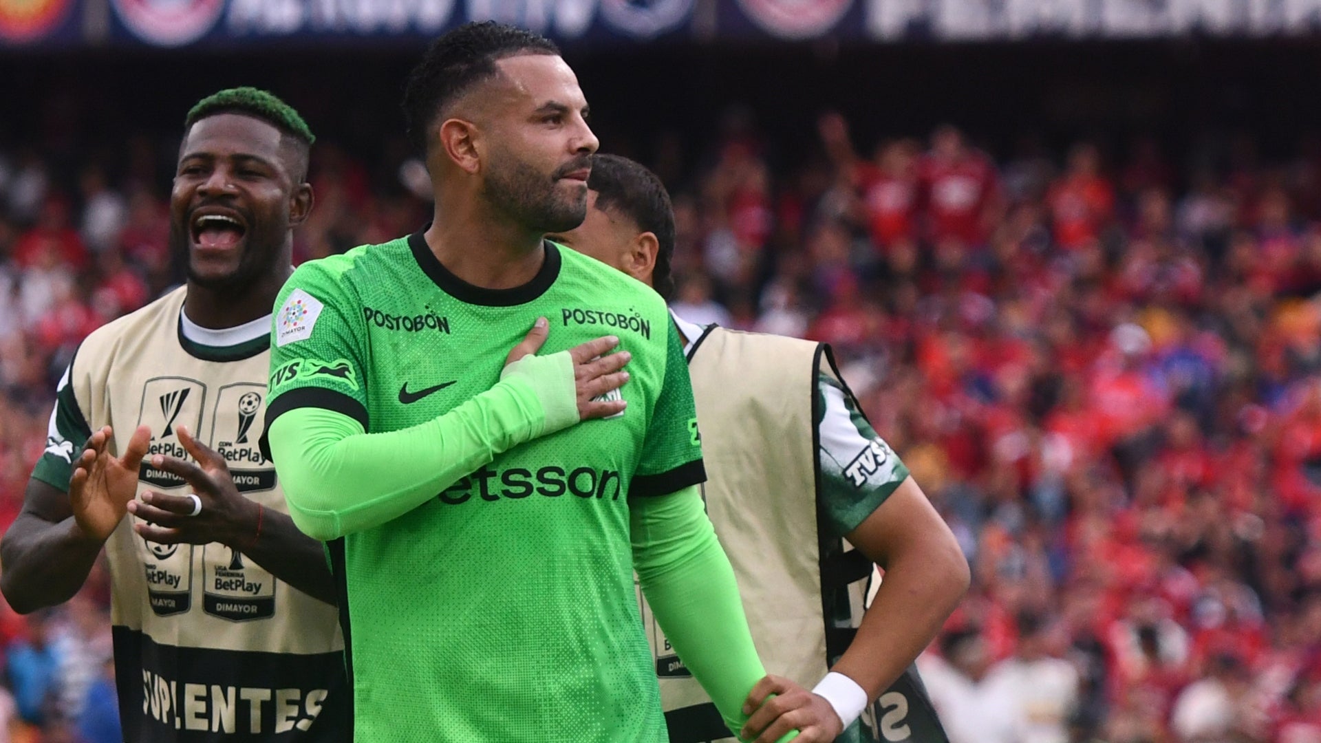 Edwin Cardona celebra gol con Nacional vs Medellin - VizzorImage
