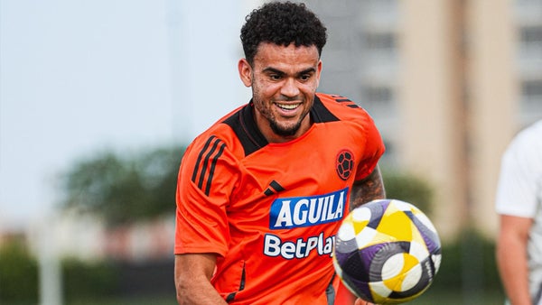 Luis Díaz rompió el silenció sobre el rumor de fichar por Barcelona