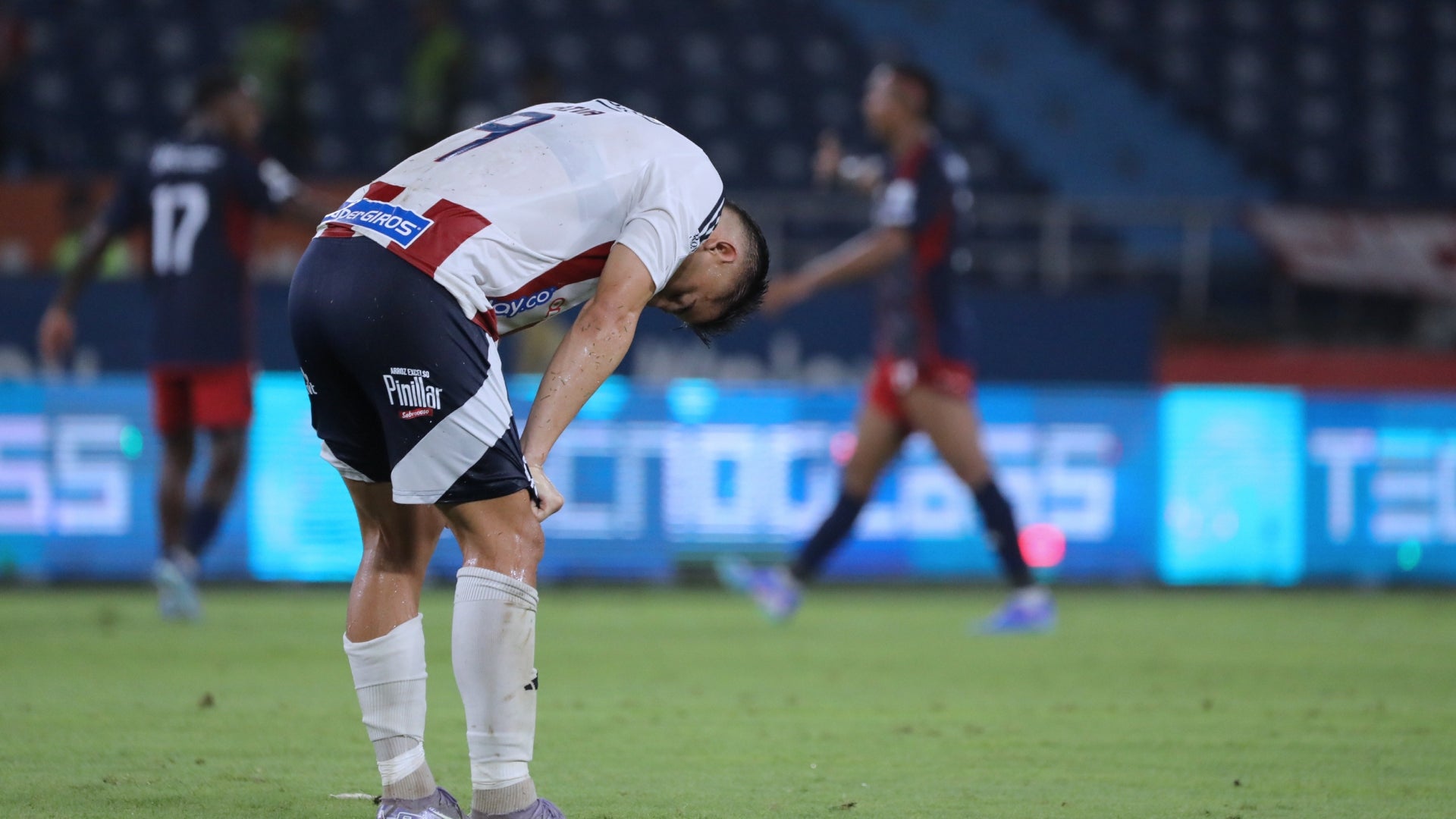 Junior confirmó dos nuevas lesiones