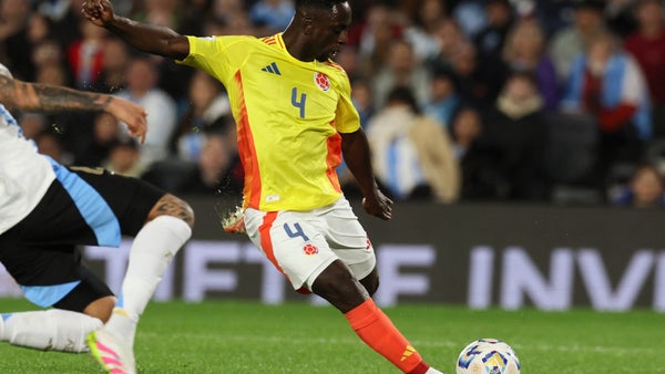 ¡Increíble fallo! Mira la clara opción de Colombia ante Argentina