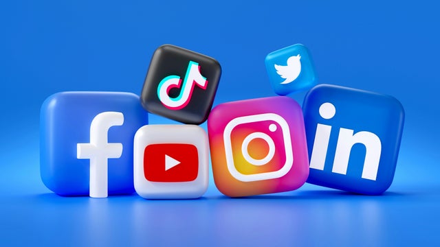 Redes sociales_ Facebook, TikTok, Twitter, Youtube e Instagram - Unsplash