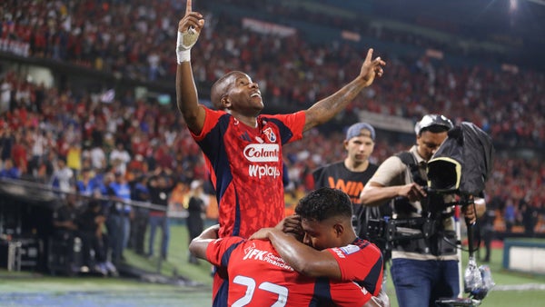 Medellín eliminó a Junior y sigue firme en la lucha por la final Medellín eliminó a Junior y sigue firme en la lucha por la final