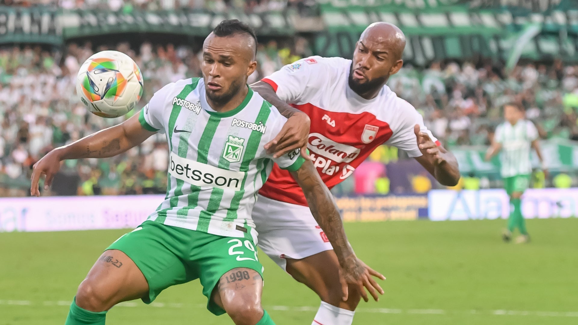 Andrés Sarmiento y Edwar López en el Atanasio - VizzorImage Santa Fe vs. Nacional, fecha 4 de cuadrangulares - VizzorImage