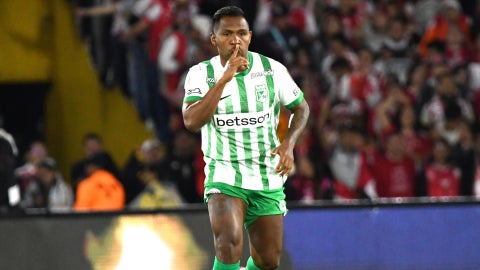 Alfredo Morelos con Nacional