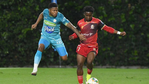 El árbitro sancionó penalti por esta jugada en Jaguares vs. Tigres