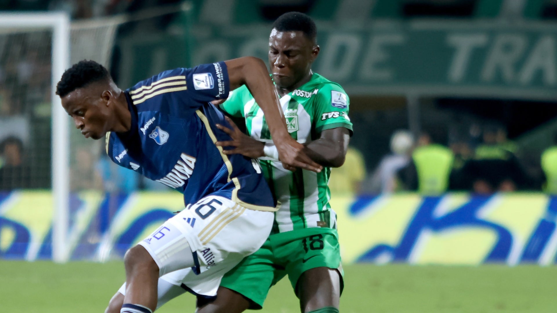 Jader Valencia y Marino Hinestroza en Nacional vs Millonarios - VizzorImage