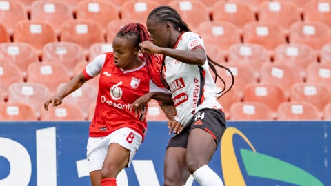 America vs Santa Fe | fecha 16 liga femenina - VizzorImage