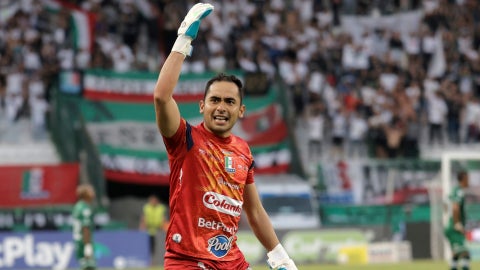 James Aguirre, portero de Once Caldas - VizzorImage