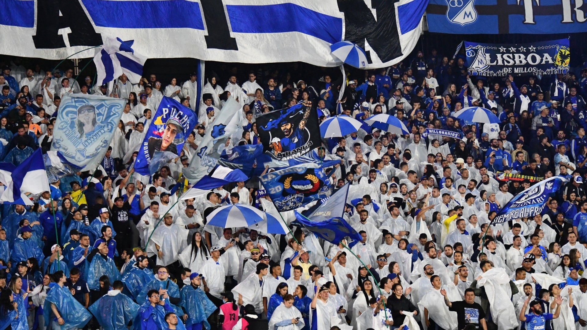 Recibimiento de Millonarios para el clasico vs Santa Fe - VizzorImage