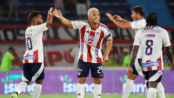 Junior tendría una decisión sobre el futuro de Teófilo Gutiérrez