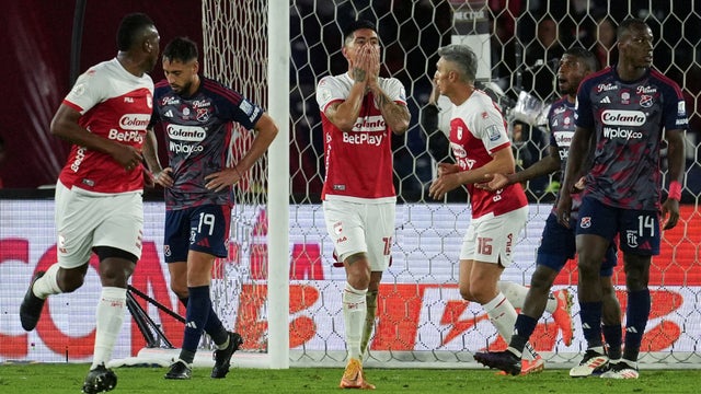 Santa Fe y Medellin recibieron sanciones tras el juego de ida - VizzorImage