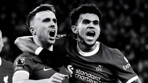 Diogo Jota y Luis Díaz celebrando un gol en Liverpool
