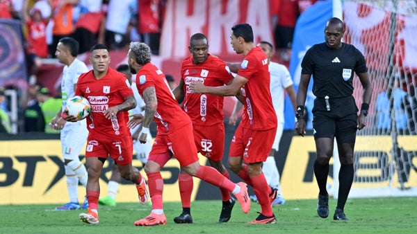 Santa Fe se reforzaría con jugador de América de Cali Santa Fe se reforzaría con jugador de América de Cali