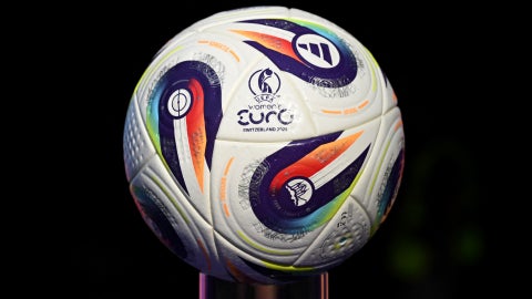 Balon Konektis de Adidas - AFP