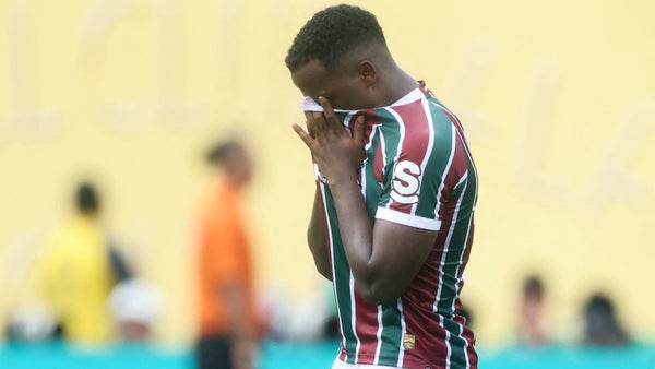 Jhon Arias rompió en llanto tras la eliminación de Fluminense