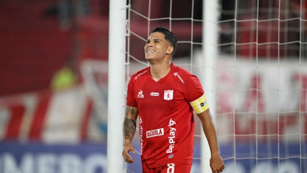 Exjugador de América hace dura crítica contra Juanfer Quintero