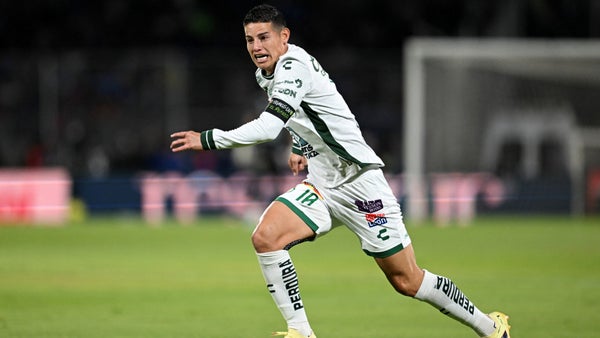 James Rodríguez sorprende con nueva faceta en entrenamiento de León