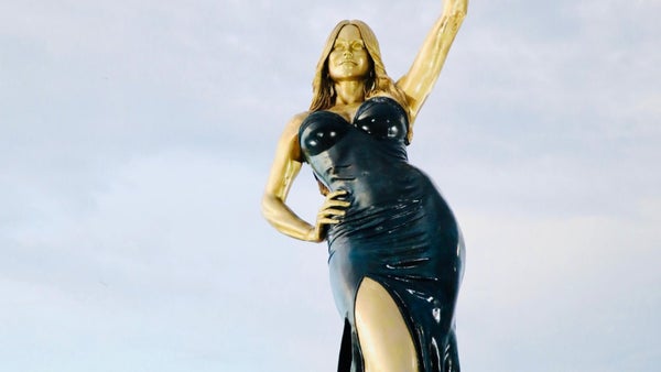Barranquilla se rinde ante Sofía Vergara con una imponente estatua Barranquilla se rinde ante Sofía Vergara con una imponente estatua