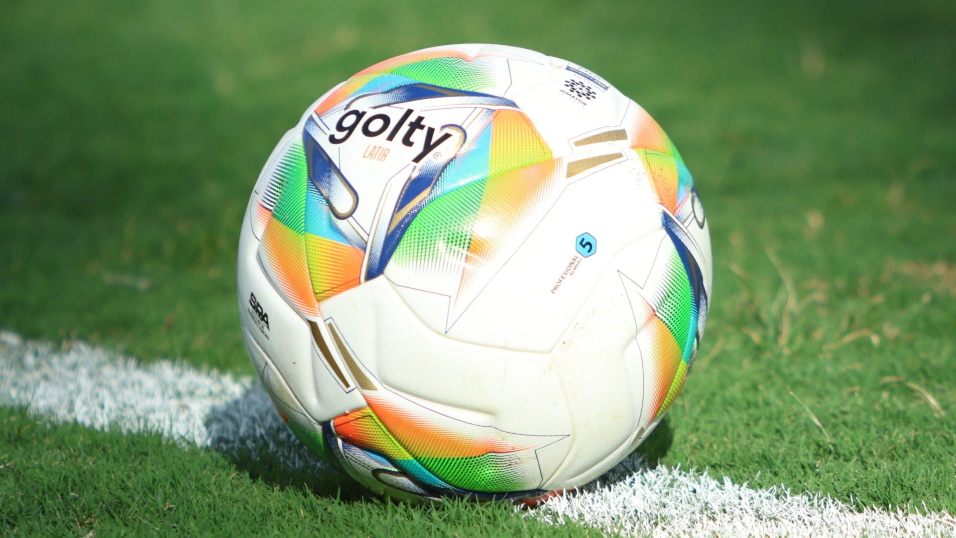 Dimayor ya pone en práctica las nuevas reglas del fútbol en el FPC - VizzorImage Dimayor ya pone en práctica las nuevas reglas del fútbol en el FPC - VizzorImage