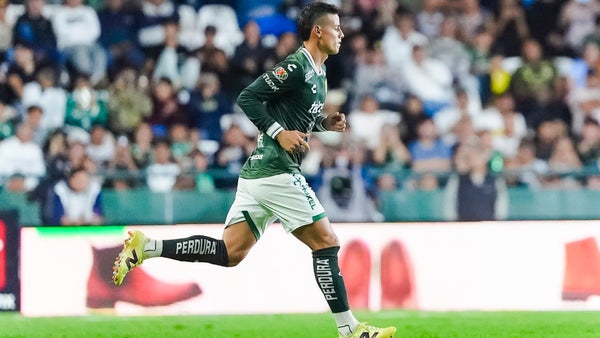 Con James en cancha, León cayó ante San Luis en la Liga MX
