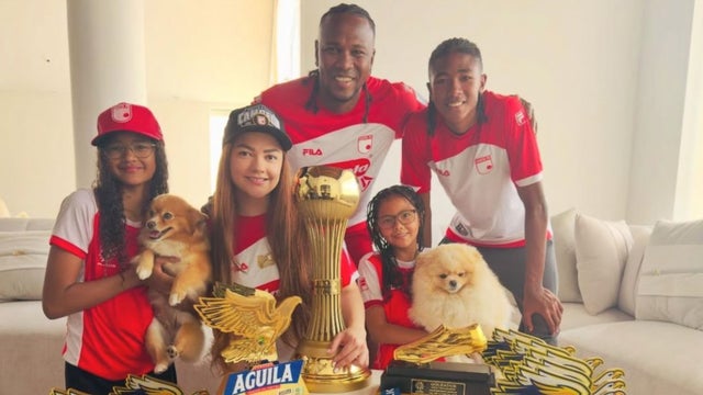 Familia de Hugo Rodallega