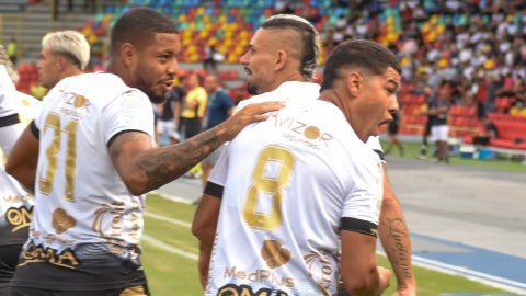 Llaneros sumo su primer triunfo ante Boyaca Chico - VizzorImage