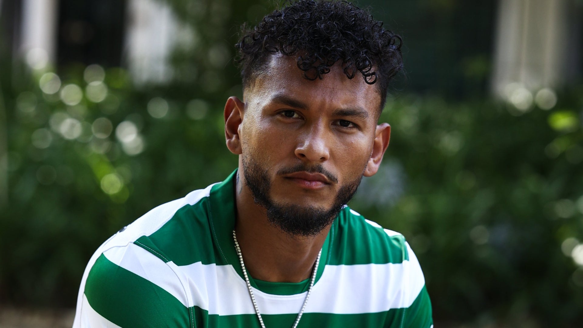 Luis Javier Suarez, nuevo delantero de Sporting Club - @SportingCP Luis Javier Suarez, nuevo delantero de Sporting Club - @SportingCP