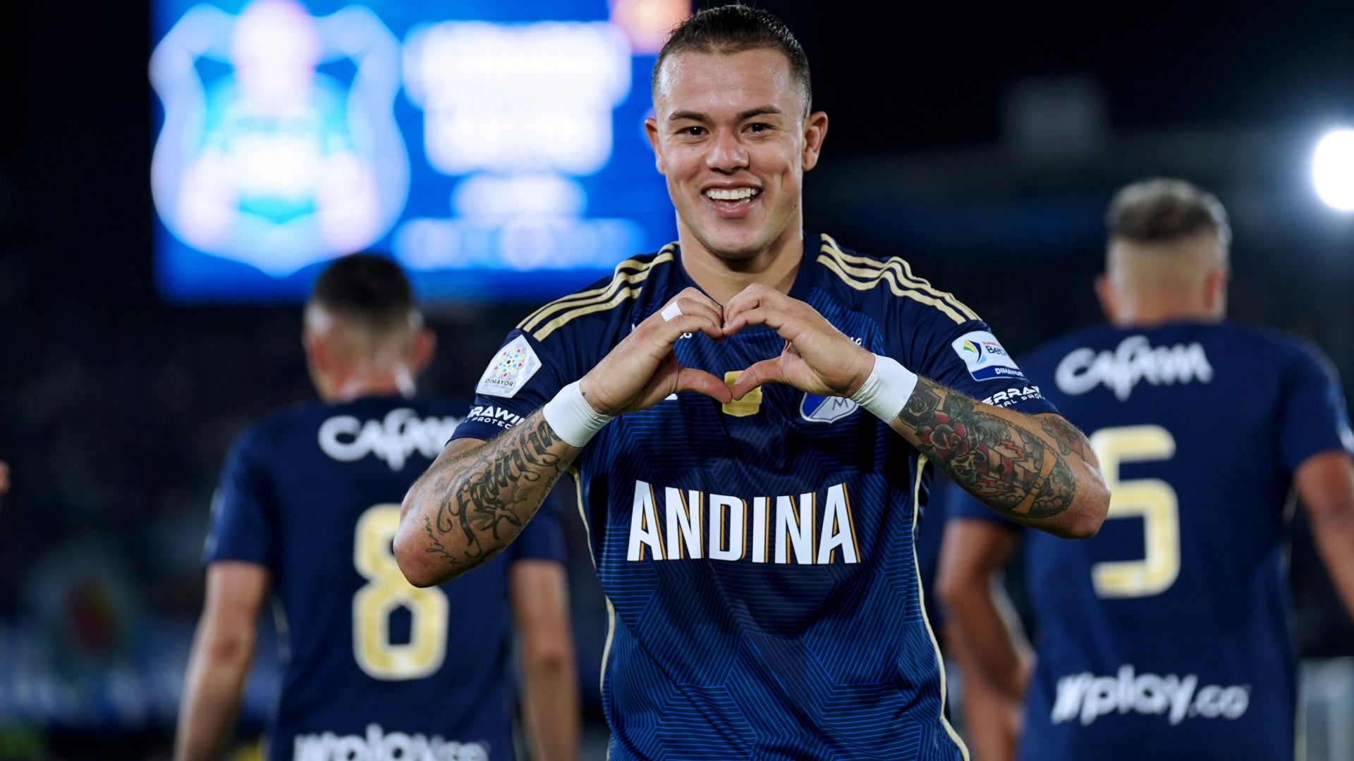 Leo Castro estuvo en la tribuna