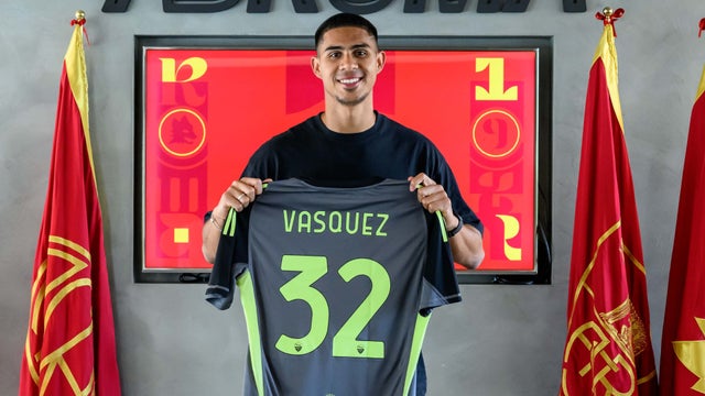 Devis Vasquez firmo por Roma hasta 2027 - AFP