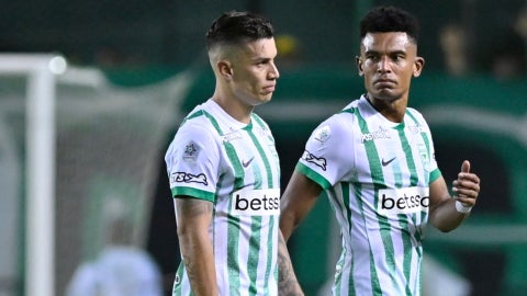Matheus Uribe fue expulsado con Nacional