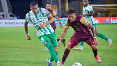 Nacional se quedó con dos menos ante Tolima