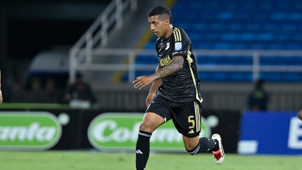 Chaux le niega el gol a Millonarios tras remate de Arévalo