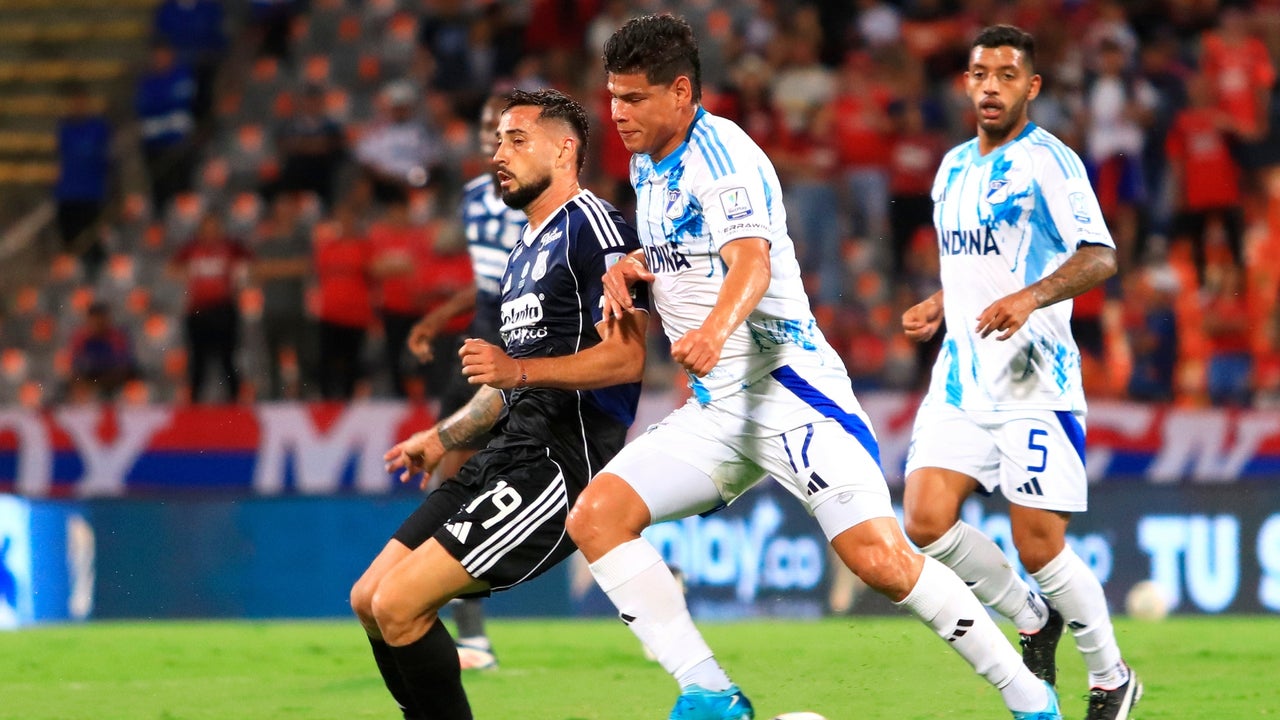 ¿Millonarios se salvó de dos expulsiones vs. Medellín?