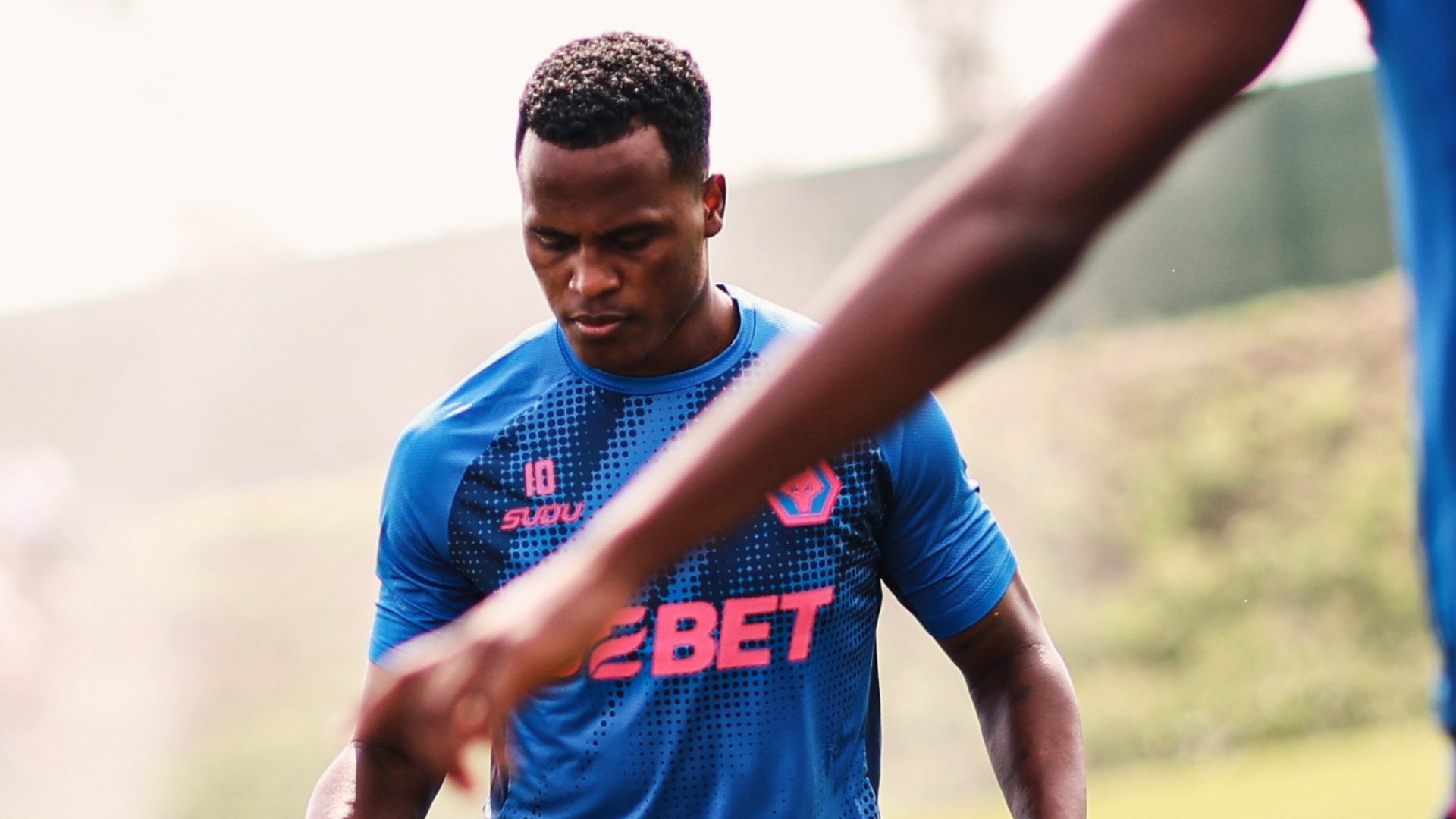 Jhon Arias en Wolverhampton - @Wolves