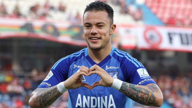 Leo Castro sigue recuperándose de su lesión