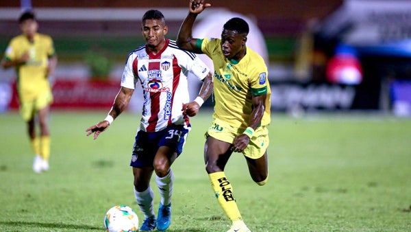 Técnico de Huila dejó un llamativo mensaje sobre Junior de Barranquilla