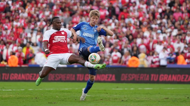 Hugo Rodallega y Andrés Llinás en Millonarios vs. Santa Fe - VizzorImage
