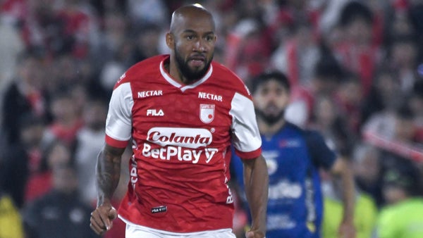 Edwar López marcó, pero la acción fue anulada por fuera de juego