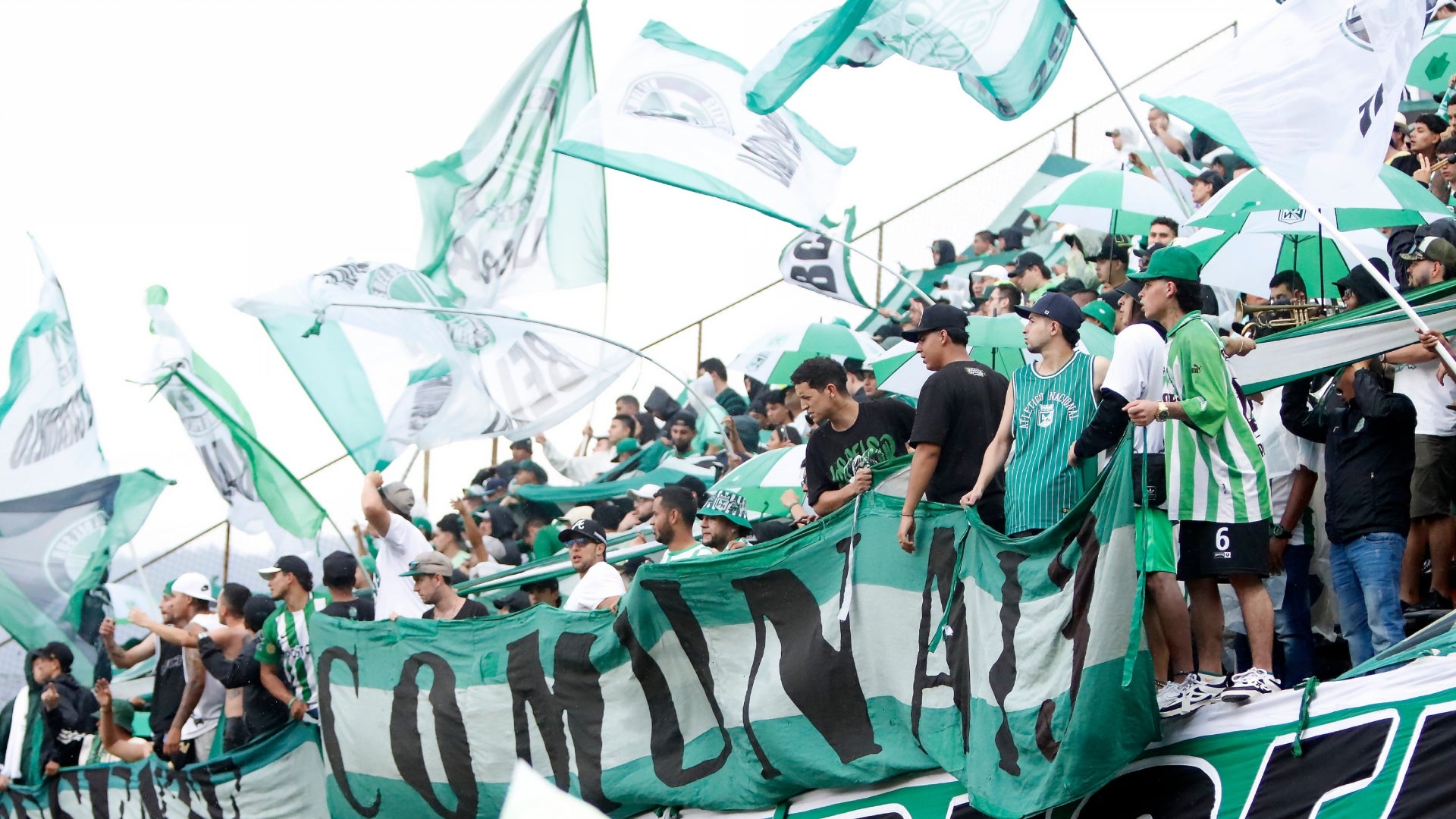 Hinchas de Nacional en Liga BetPlay - VizzorImage