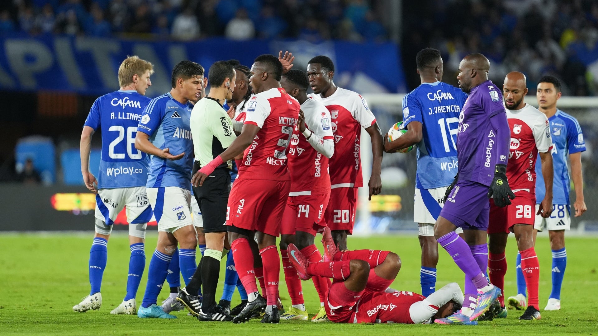 Millonarios y Santa Fe tienen pendiente un nuevo clásico Millonarios y Santa Fe tienen pendiente un nuevo clásico
