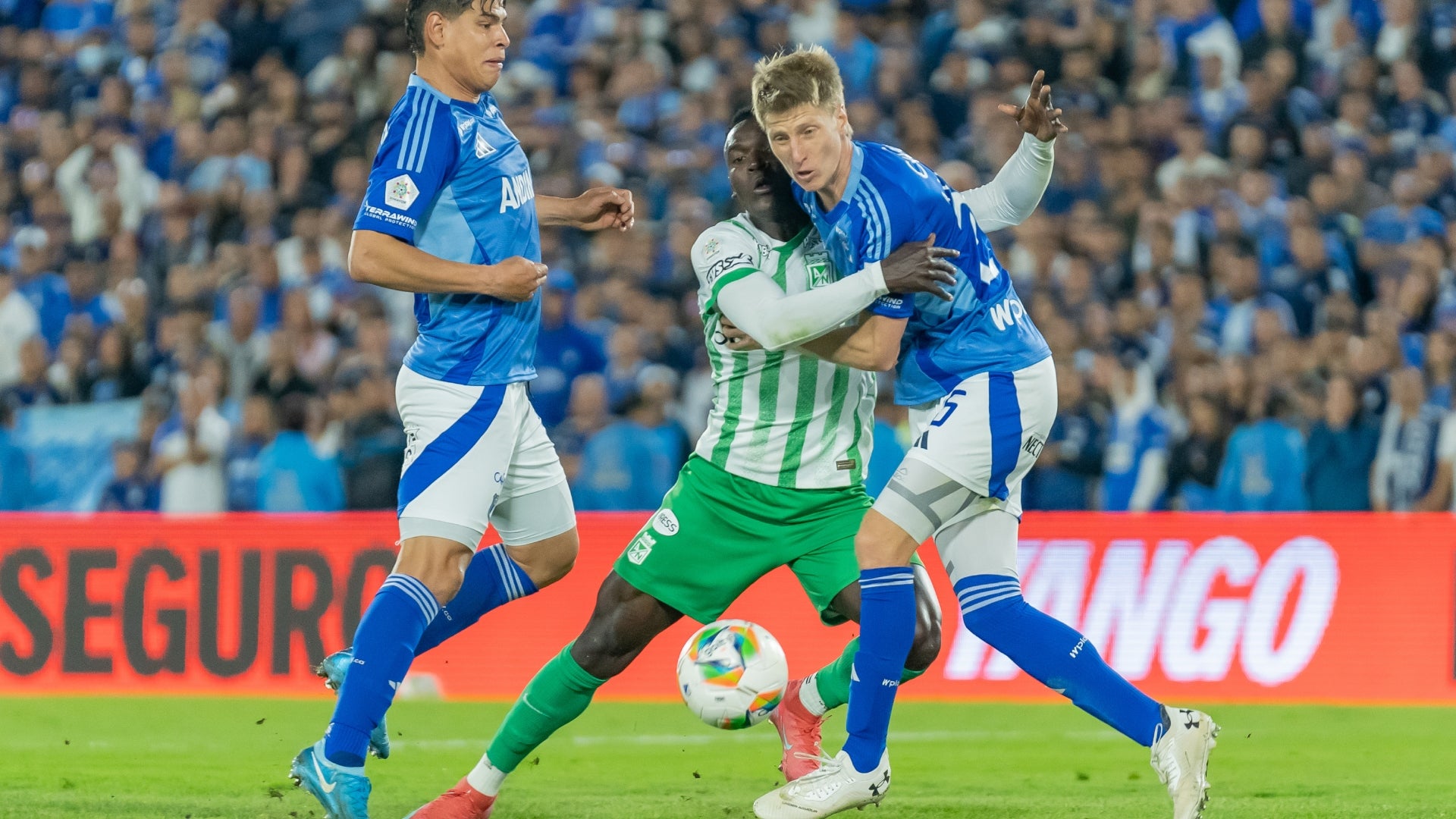 Andrés Llinás vs. Atlético Nacional Andrés Llinás vs. Atlético Nacional