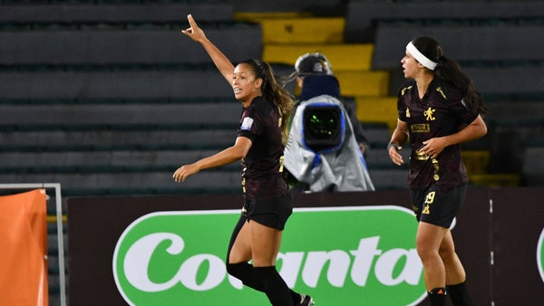 América vence a Santa Fe y se mete en la pelea del Grupo B