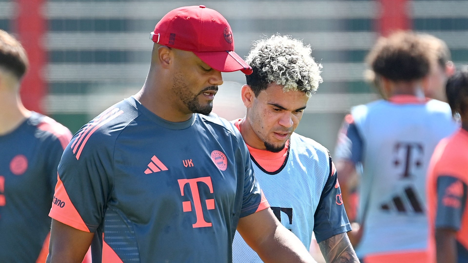 Kompany y Luis Diaz en Bayer Munich - AFP