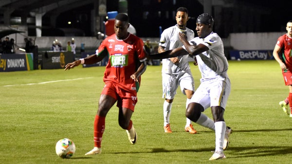 El palo le negó el gol de Patriotas ante Quindío El palo le negó el gol de Patriotas ante Quindío