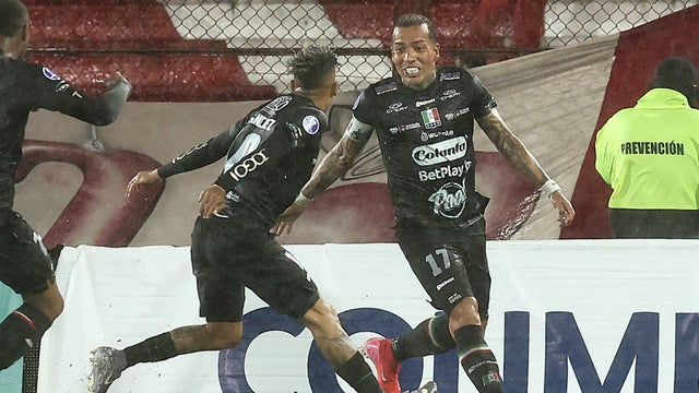 Once Caldas venció a Huracán en la Copa Sudamericana