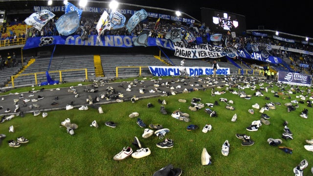 Protesta de hinchas de Millonarios