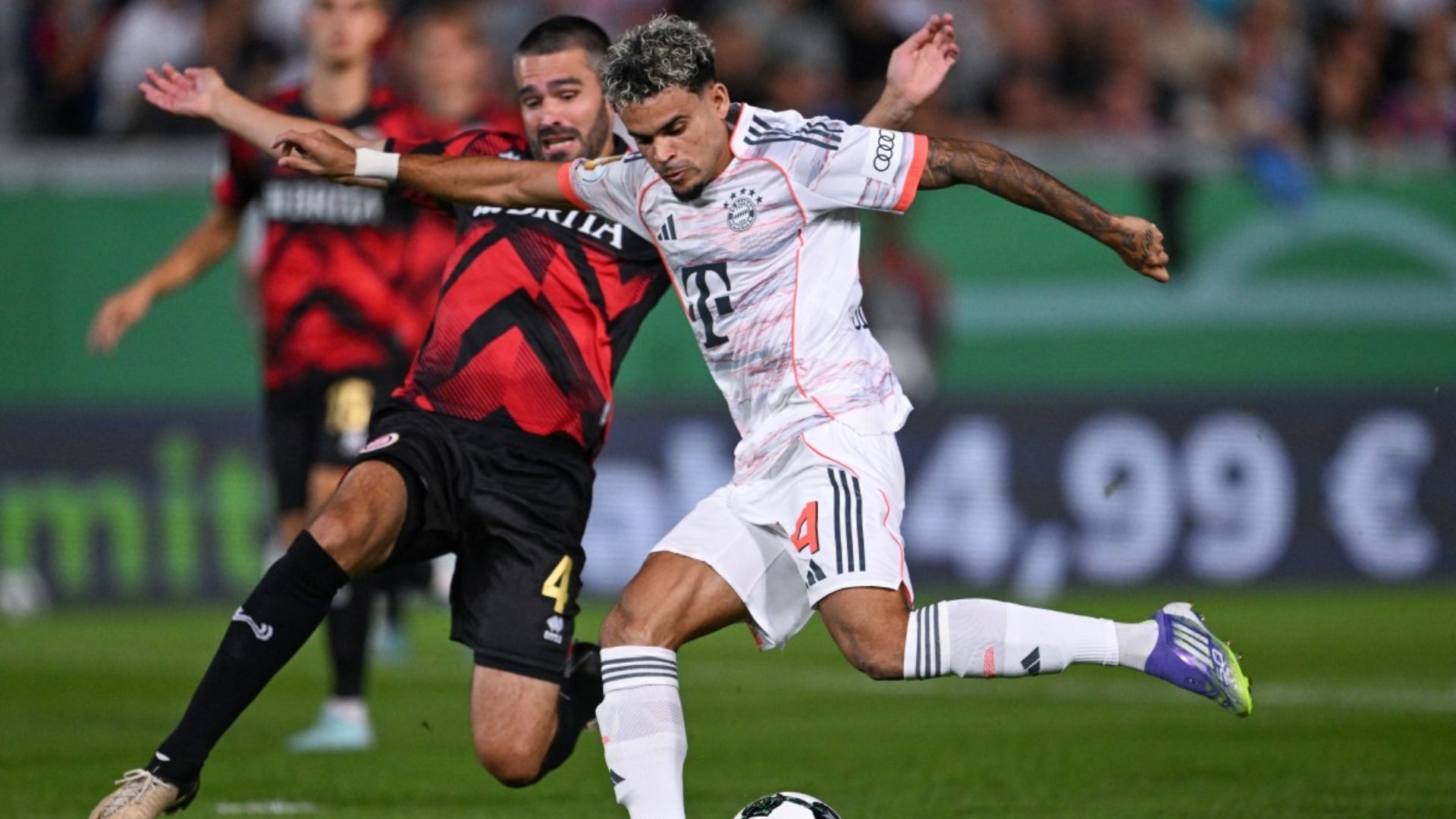 Bayern Múnich clasificó, pero Luis Díaz sufrió para marcar gol - AFP