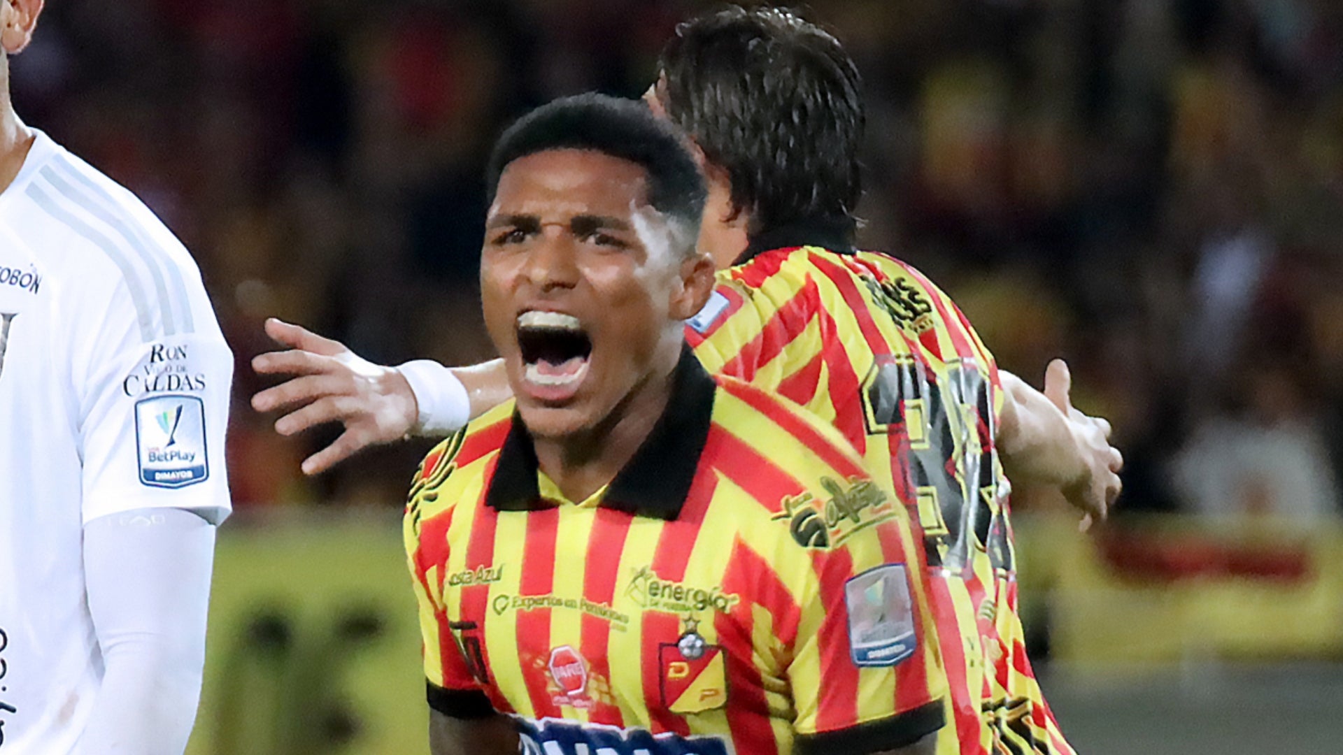 Anulan gol de Pereira a Bucaramanga - VizzorImage